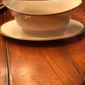 Lenox Eternal Gravy Boat Ivory/Gold